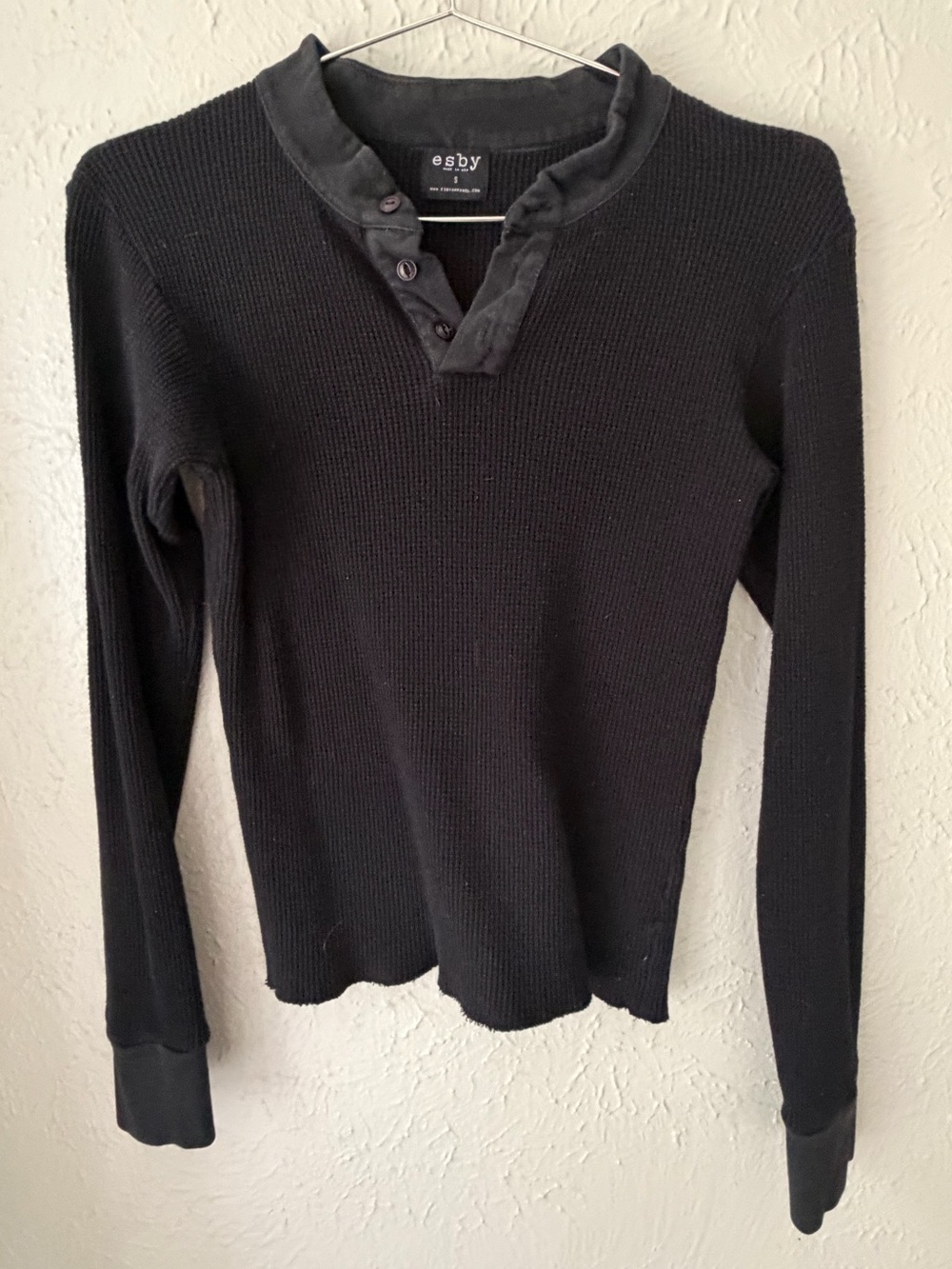 esby Black Waffle-Knit Emery Henley